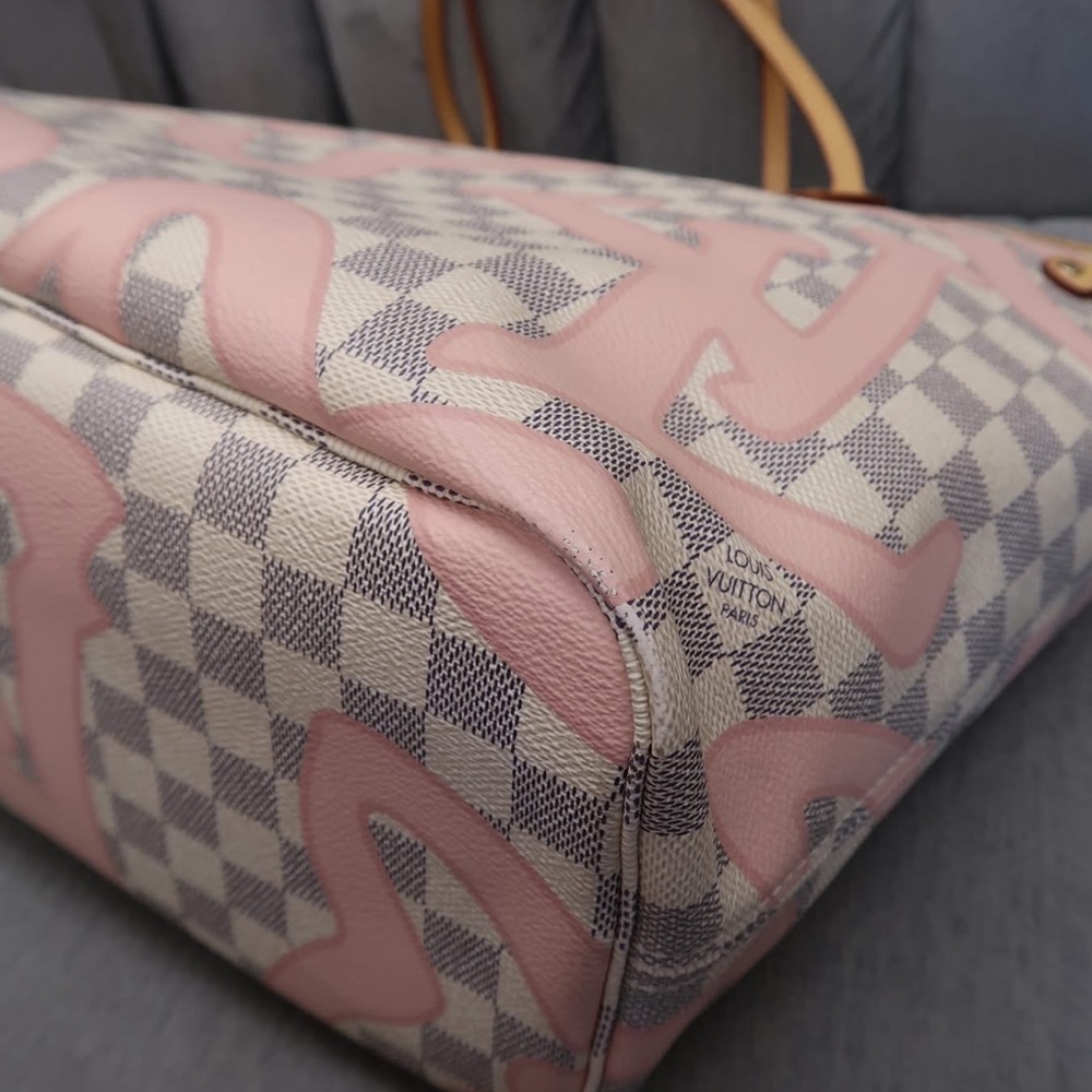 ❌SOLD❌Louis Vuitton Pink and White Tote - Picture 10 of 13